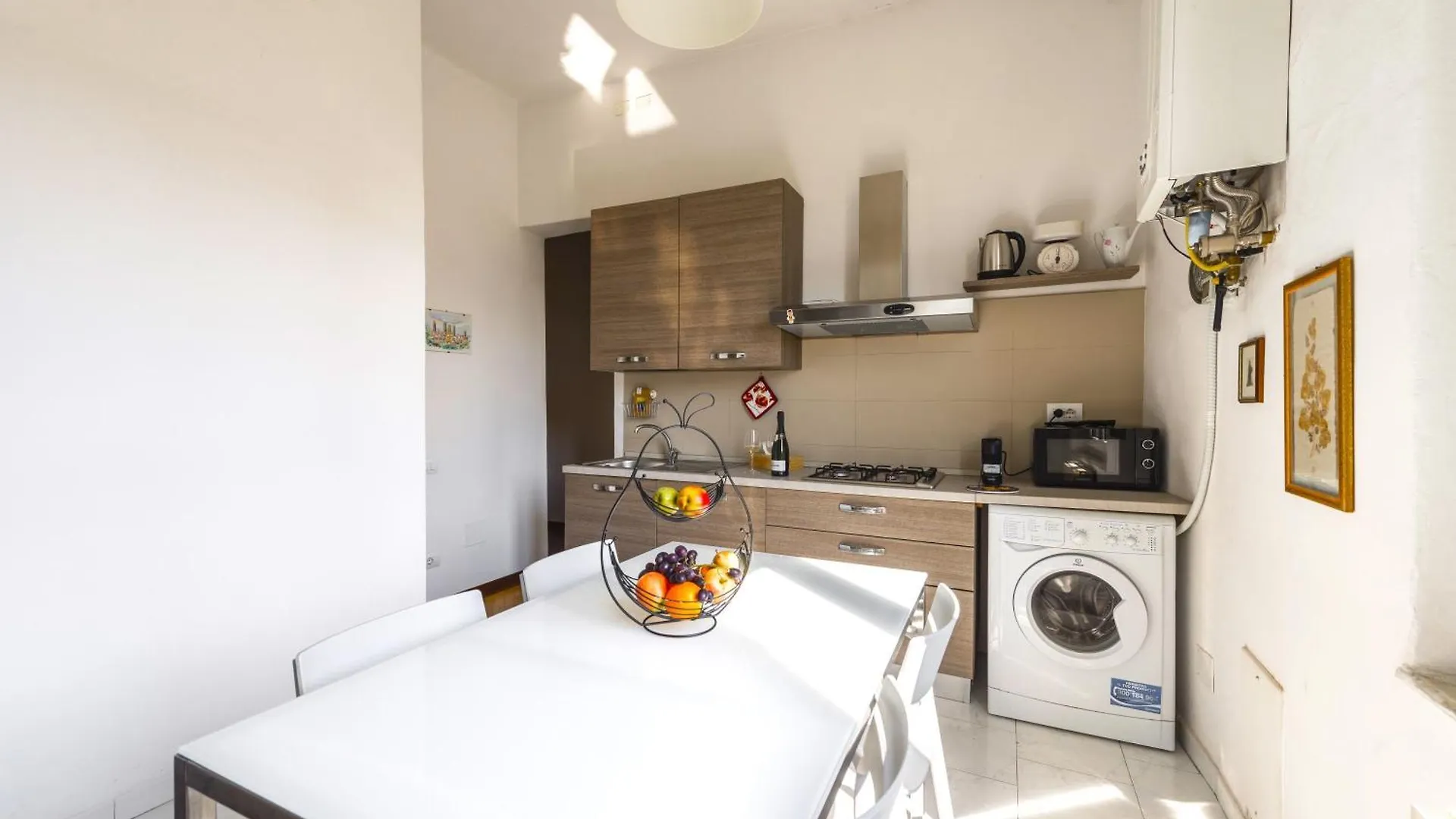 Hostly-Suite Le Maioliche-Near The Tower Pisa