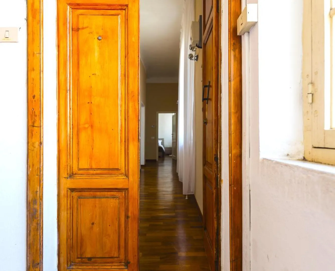 Hostly-Suite Le Maioliche-Near The Tower Pisa Italia